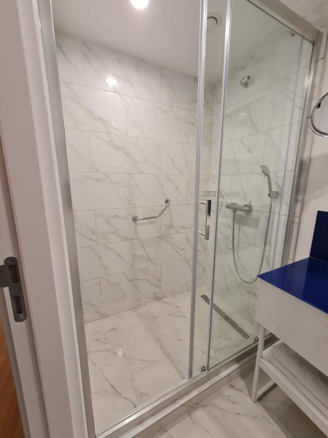 Hotel Orbi City Sea Horizon Батуми Экстерьер фото