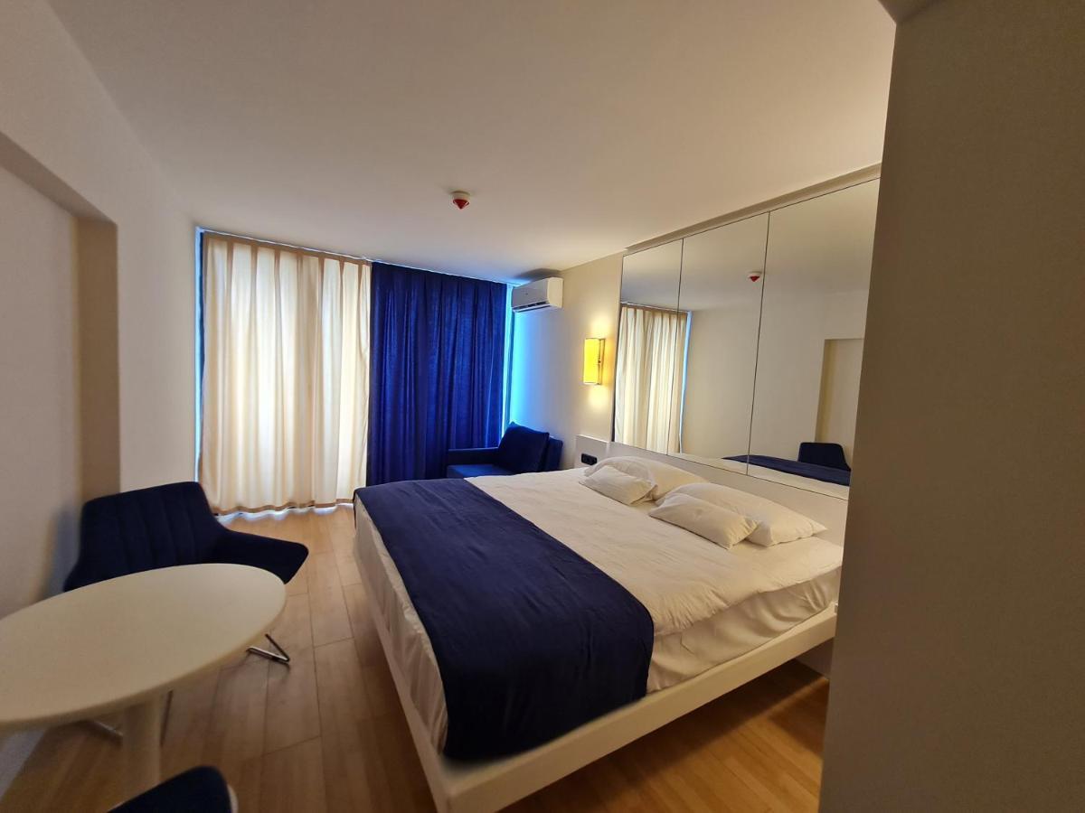 Hotel Orbi City Sea Horizon Батуми Экстерьер фото