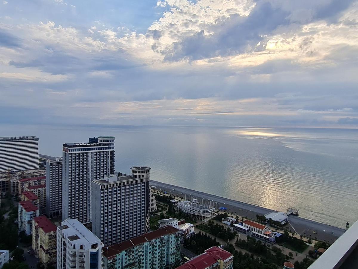 Hotel Orbi City Sea Horizon Батуми Экстерьер фото