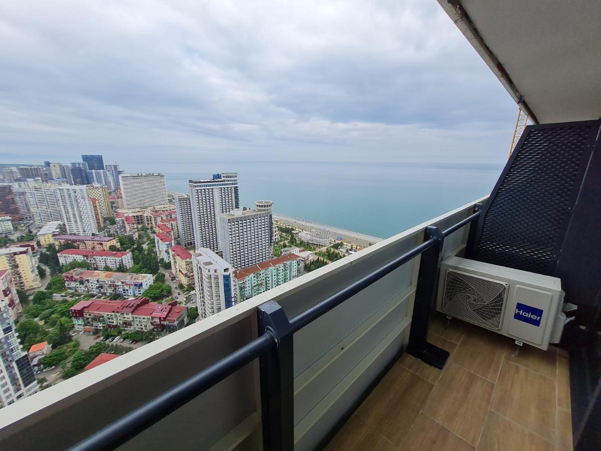 Hotel Orbi City Sea Horizon Батуми Экстерьер фото